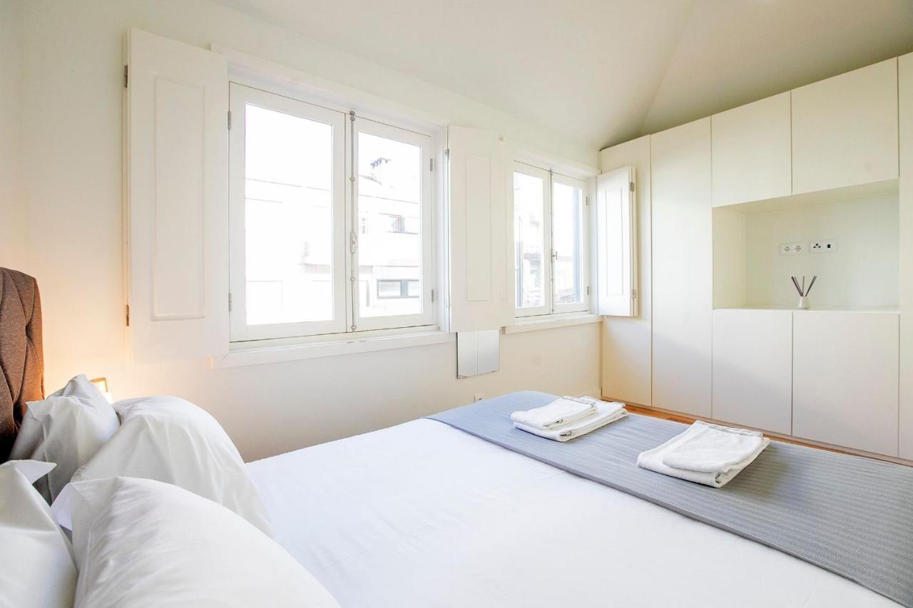 Lovelystay - Cozy 1Br In Santa Catarina W/ Balcony Porto Bagian luar foto