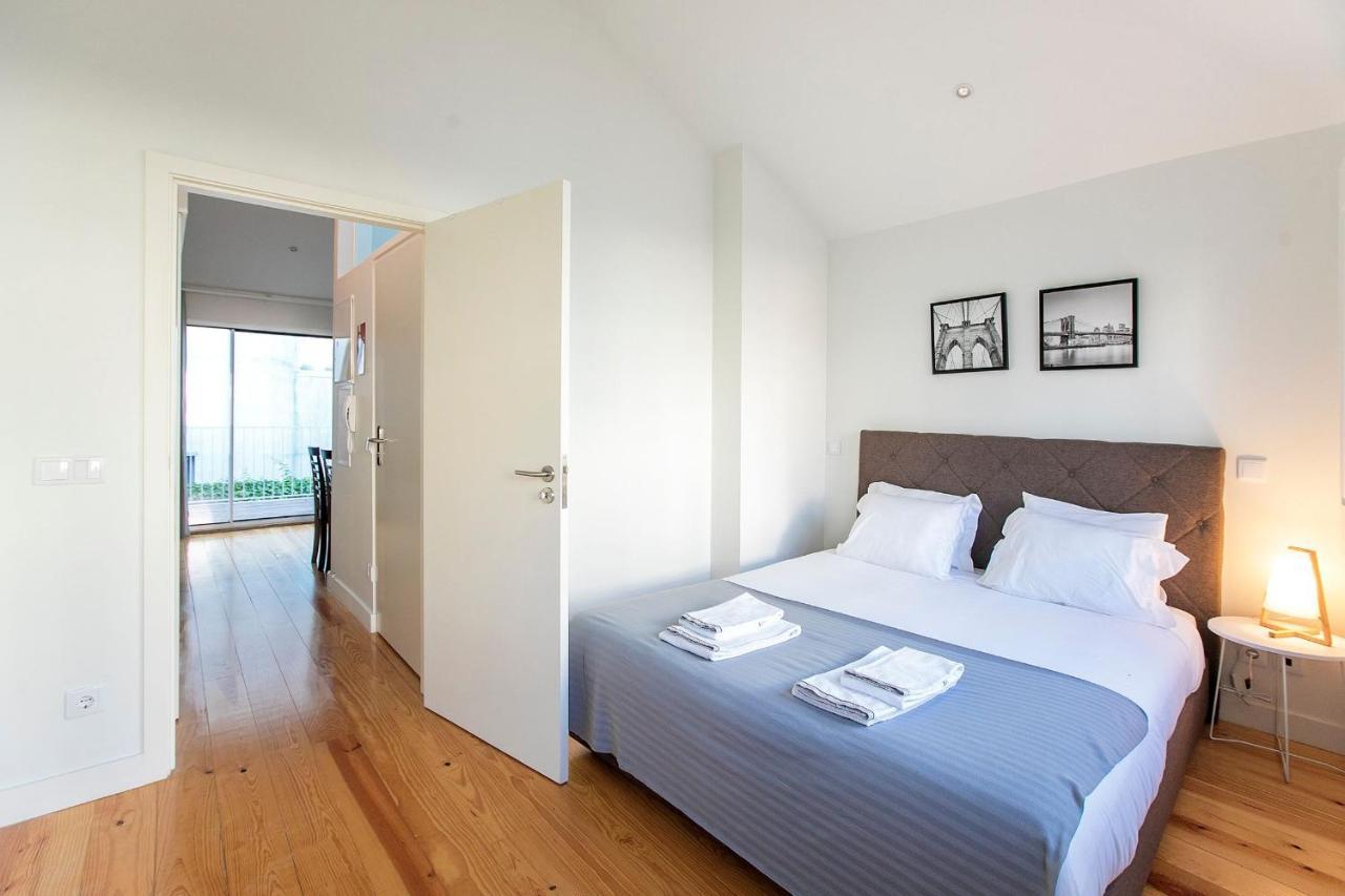 Lovelystay - Cozy 1Br In Santa Catarina W/ Balcony Porto Bagian luar foto
